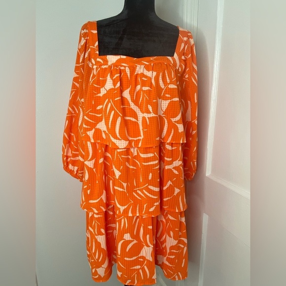 Who What Wear Dresses & Skirts - Who What Wear NWT Orange Tropical Patterned Women's Dress